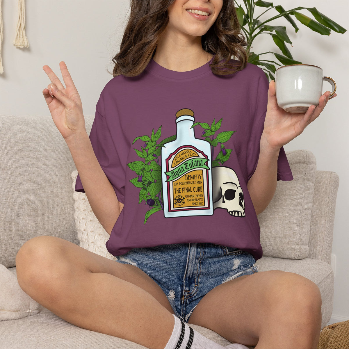Skull & Remedy Bottle T-Shirt Aqua Tofana Vintage Apothecary Graphic Tee
