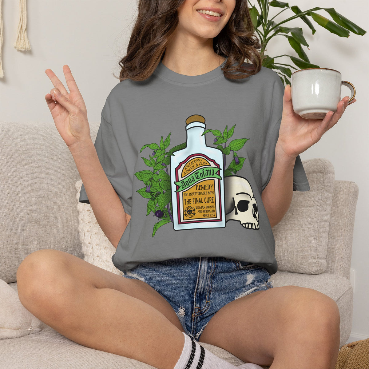 Skull & Remedy Bottle T-Shirt Aqua Tofana Vintage Apothecary Graphic Tee