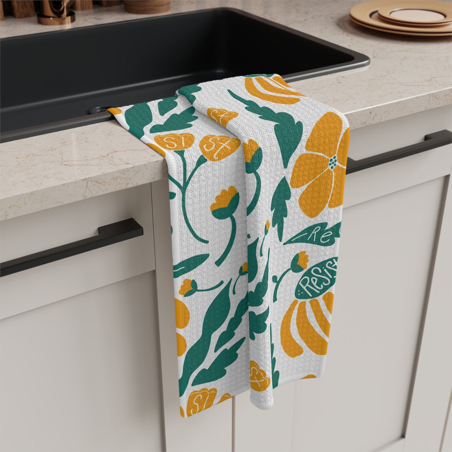 Resist Daisy Microfiber Tea Towel — Autumn Floral Kitchen Decor