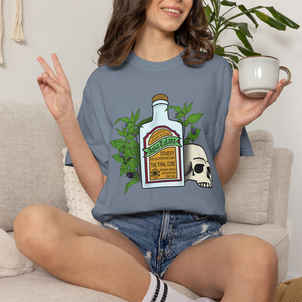 Skull & Remedy Bottle T-Shirt Aqua Tofana Vintage Apothecary Graphic Tee