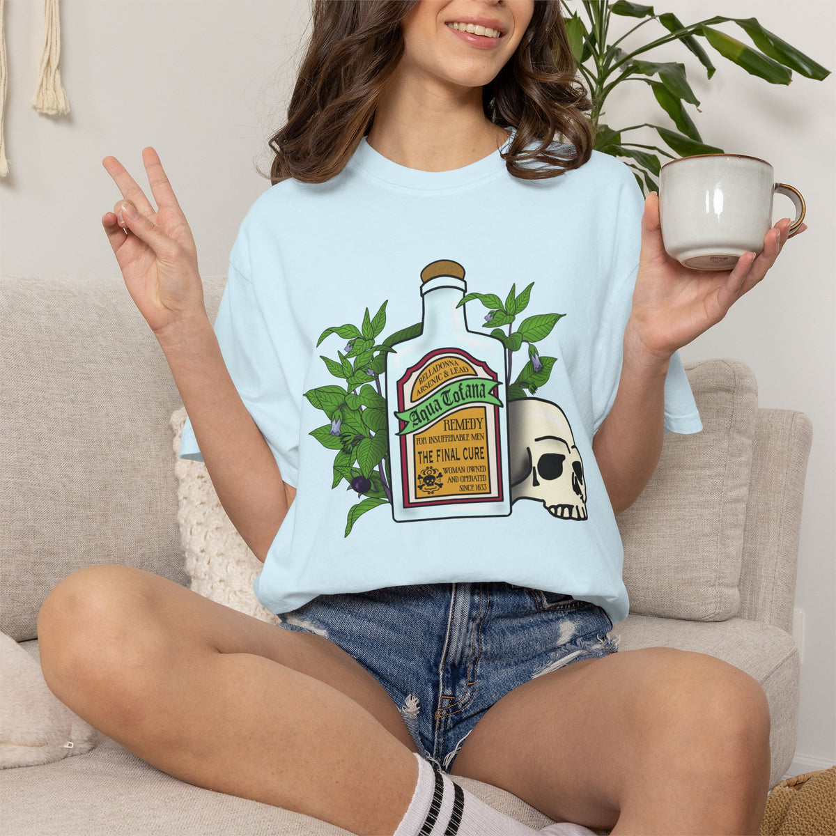 Skull & Remedy Bottle T-Shirt Aqua Tofana Vintage Apothecary Graphic Tee