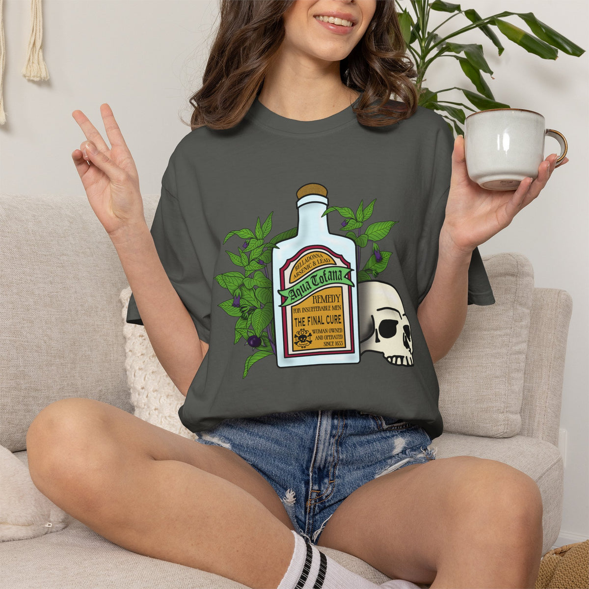 Skull & Remedy Bottle T-Shirt Aqua Tofana Vintage Apothecary Graphic Tee