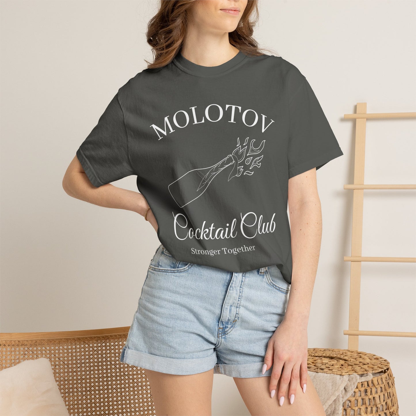 Cocktail Club T-shirt | Graphic Tee Molotov Illustration