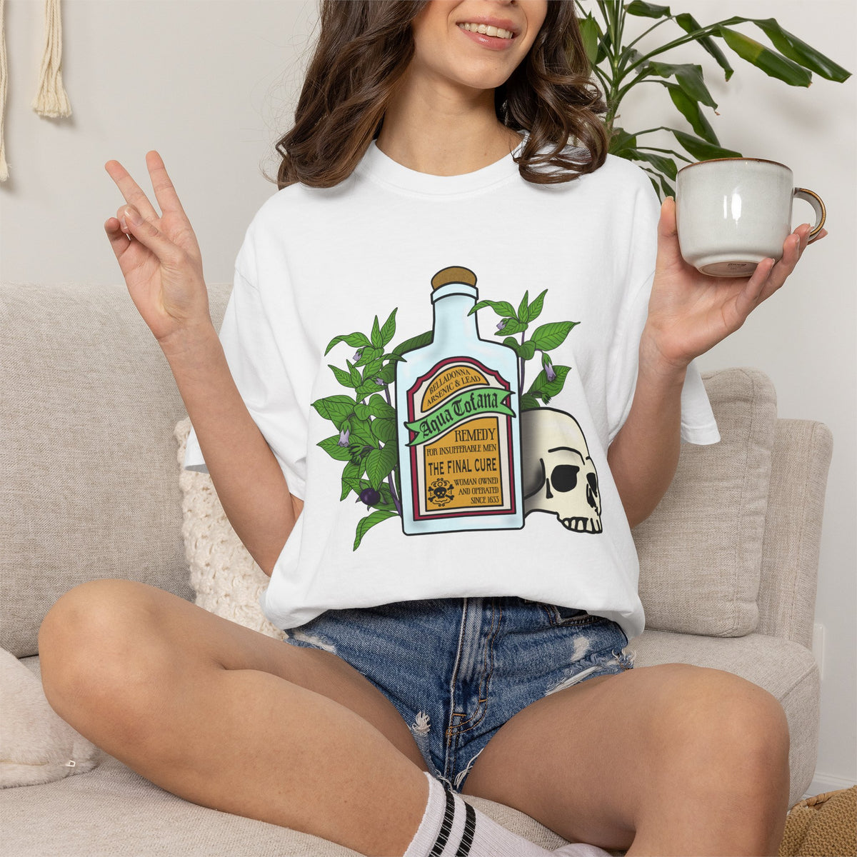 Skull & Remedy Bottle T-Shirt Aqua Tofana Vintage Apothecary Graphic Tee