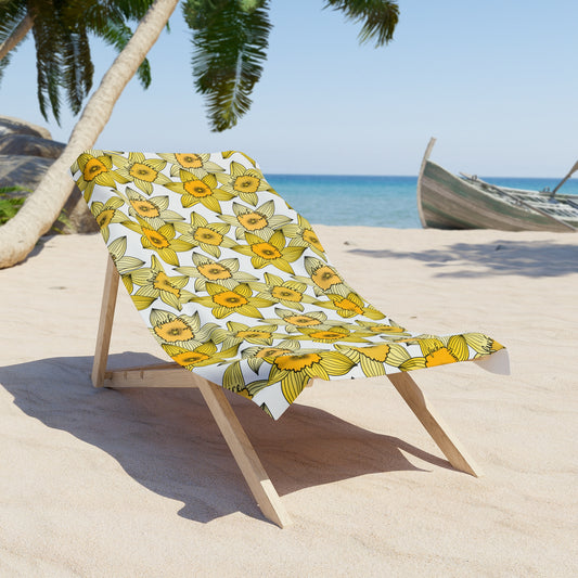 Daffodil Pattern Beach Towel — Yellow Floral Summer Towel
