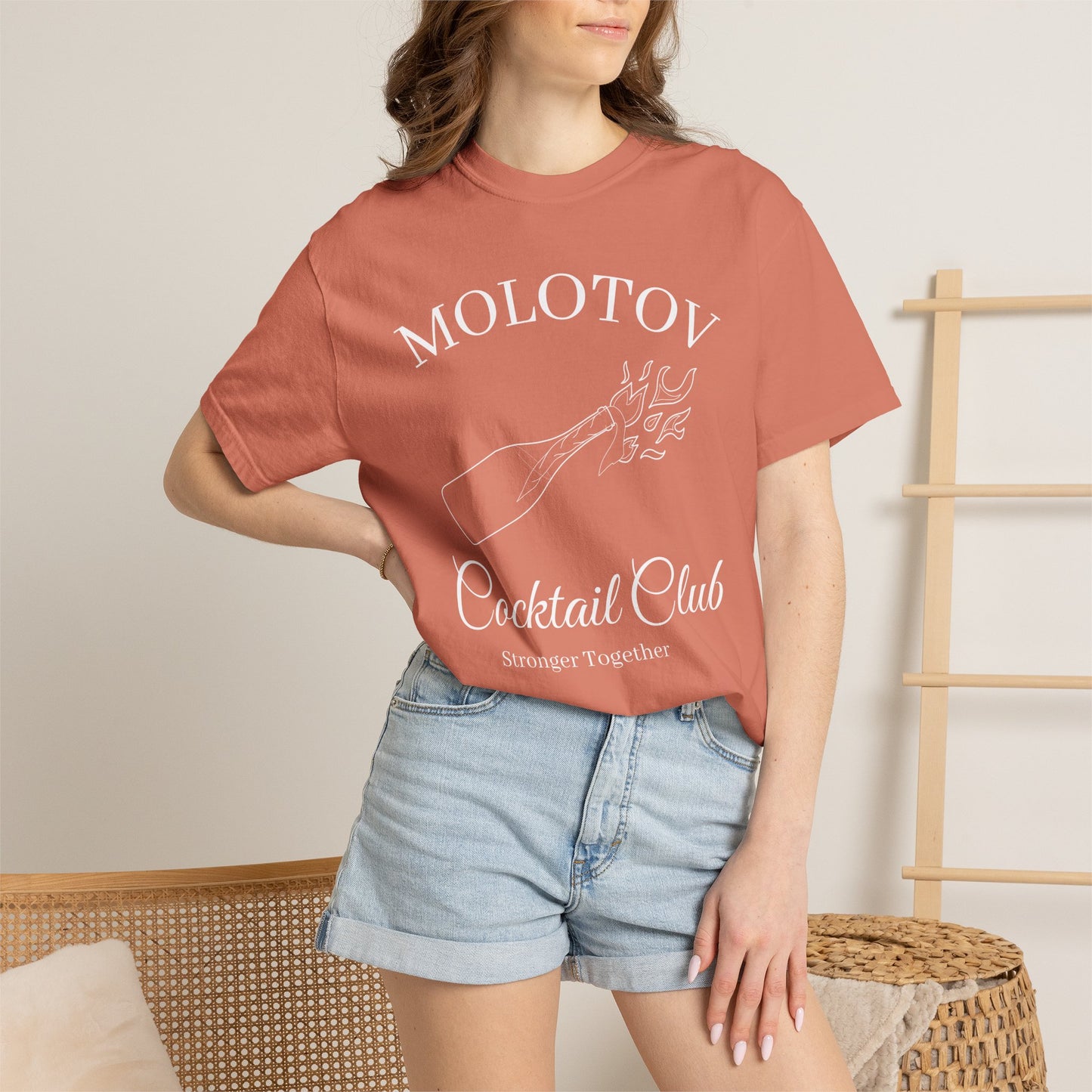 Cocktail Club T-shirt | Graphic Tee Molotov Illustration