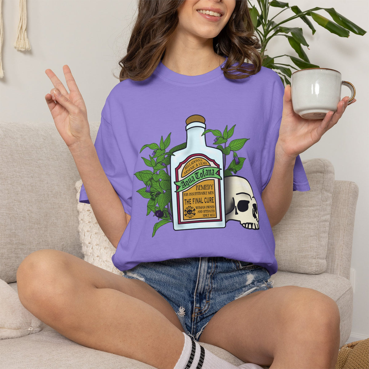 Skull & Remedy Bottle T-Shirt Aqua Tofana Vintage Apothecary Graphic Tee