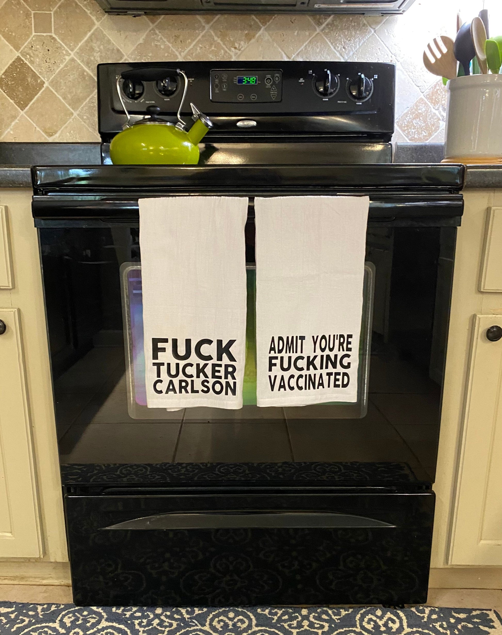 Fuck Tucker Carlson Tea Towel Set - Misinformation Kills - Admit You’re Vaccinated - Fox News